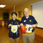 140918 香織バナー交換(The Villages Rotary Club)